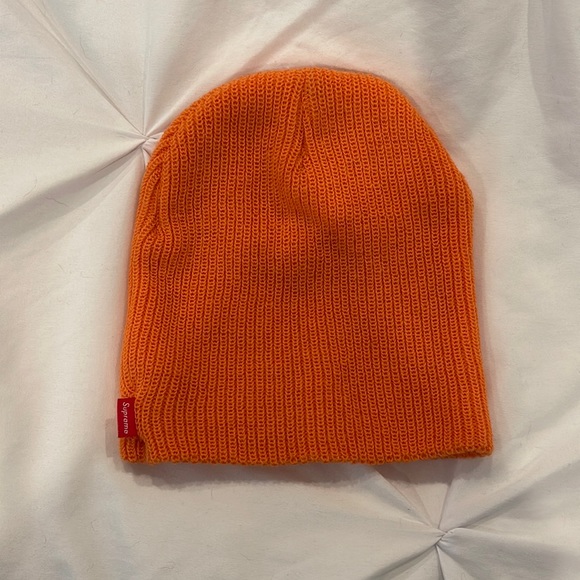 SUPREME ORANGE BEANIE